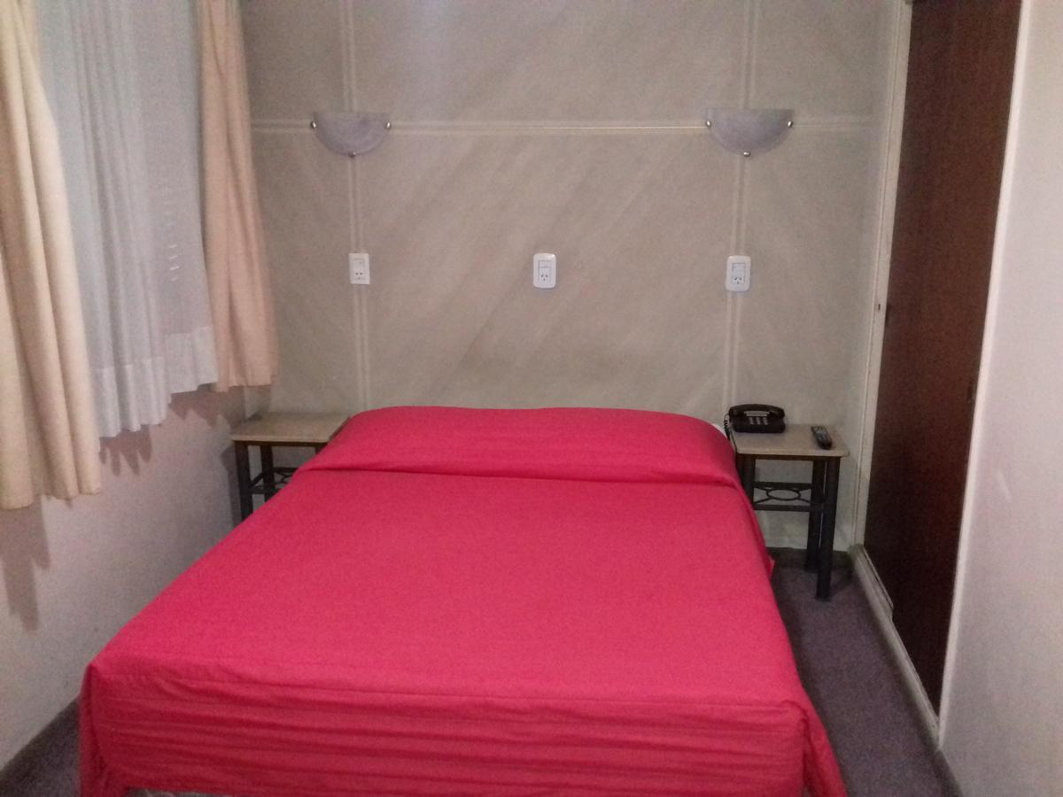 Hotel Milena Mendoza Bagian luar foto
